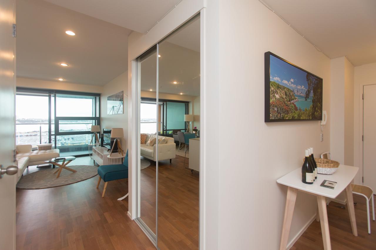 Perfect Location With Harbour Views Apartment Auckland Bagian luar foto