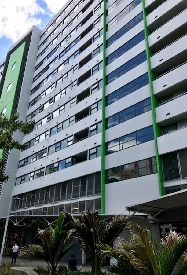 Perfect Location With Harbour Views Apartment Auckland Bagian luar foto